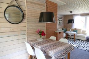 Отель Tinore Holiday Home  Муратси